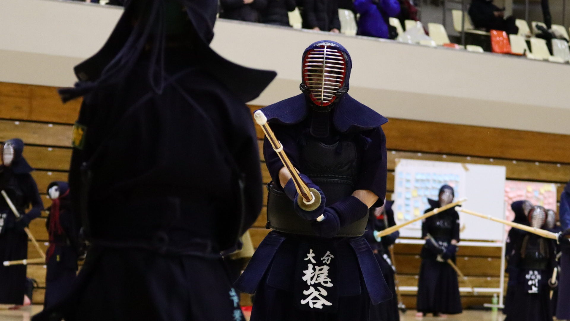 剣道を強化するための素振りガイド: 本数、速度、木刀の使い分け